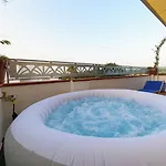 La Rosa - Luxury Alojamento de Acomodação e Pequeno-almoço 4*