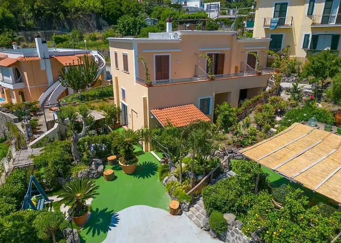 La Rosa - Luxury Bed & Breakfast 4*