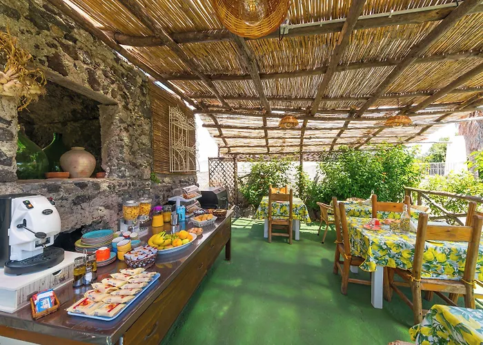 La Rosa - Luxury לינה וארוחת בוקר איסקיה