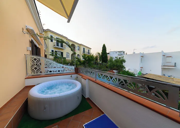 La Rosa - Luxury איסקיה