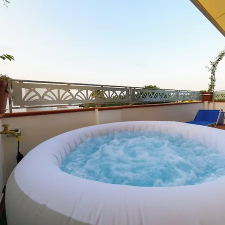 La Rosa - Luxury Bed and Breakfast 4*