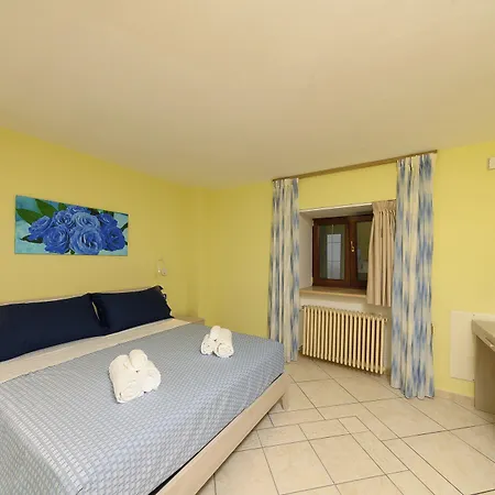 Bed and Breakfast La Rosa - Luxury Ίσκια